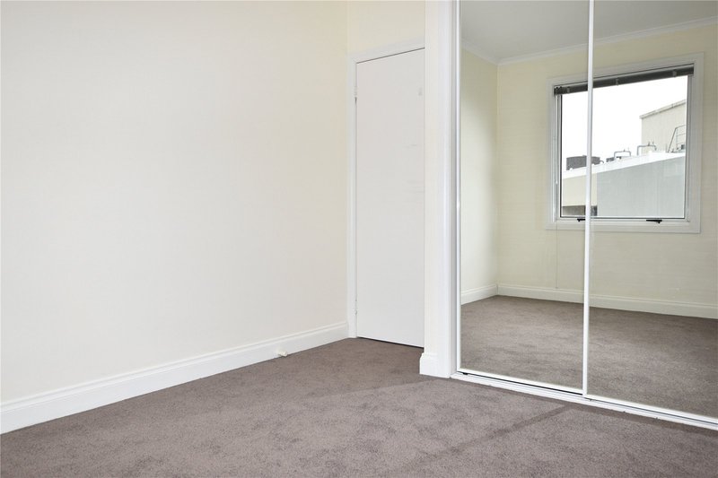 Photo - 103/33 La Trobe Street, Melbourne VIC 3000 - Image 4