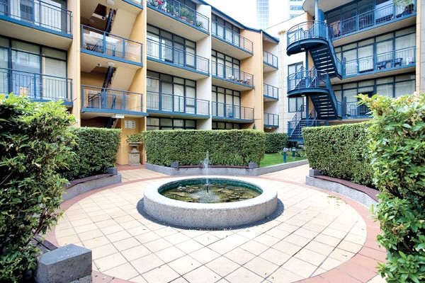 Photo - 103/33 La Trobe Street, Melbourne VIC 3000 - Image 8