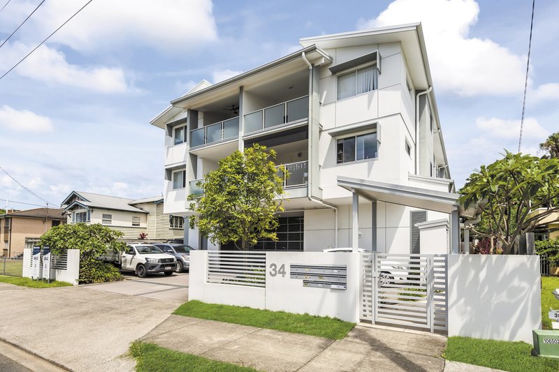 Photo - 10/34 Emsworth Street, Wynnum QLD 4178 - Image 2