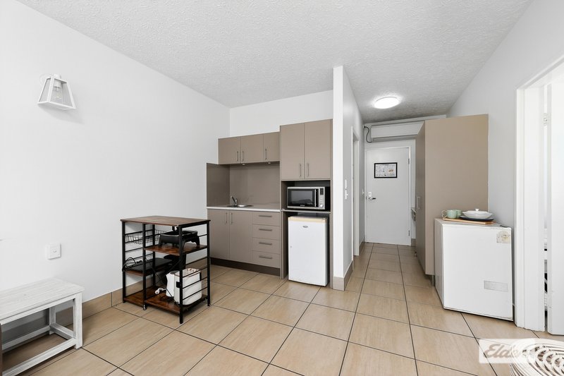 Photo - 10/34 Vin E Jones Memorial Drive, Rosslyn QLD 4703 - Image 6