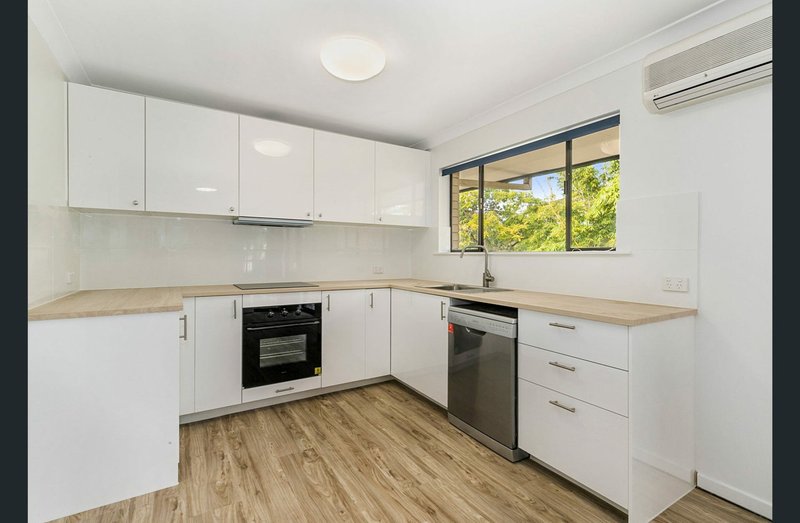 Photo - 10/35 Durham Street, St Lucia QLD 4067 - Image 3