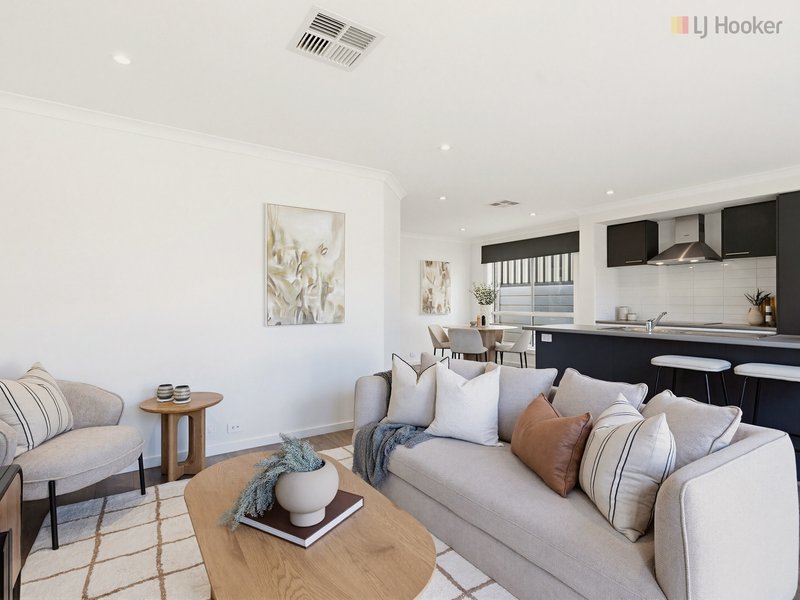 Photo - 10/35 Sturt Lane, Onkaparinga Heights SA 5163 - Image 4