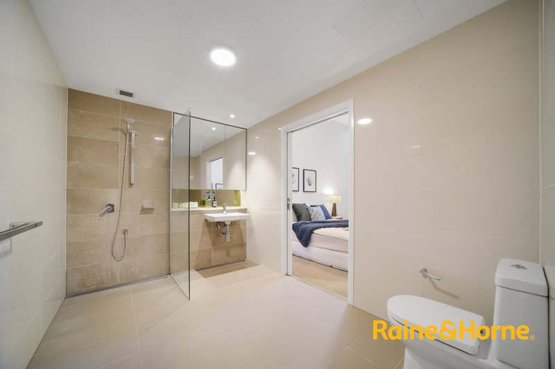 Photo - 103/55 Hill Road, Wentworth Point NSW 2127 - Image 10