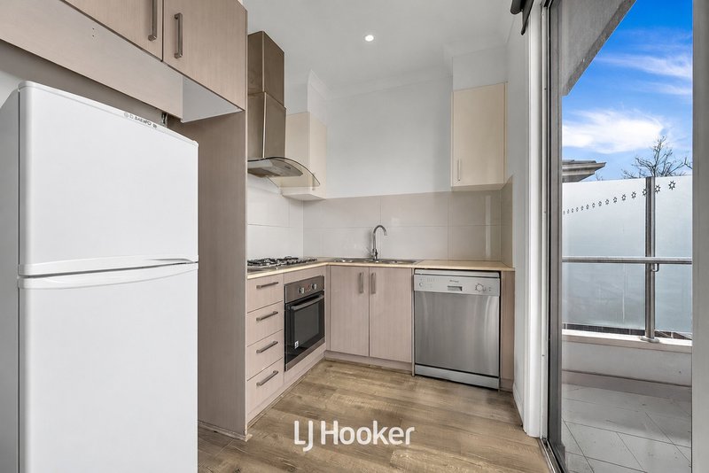 Photo - 10/36 Stuart Street, Noble Park VIC 3174 - Image 5