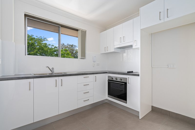 Photo - 10/37 Crown Street, Parramatta NSW 2150 - Image 2