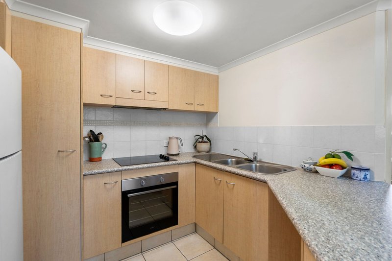 Photo - 10/37 Dixon Street, Coolangatta QLD 4225 - Image 3
