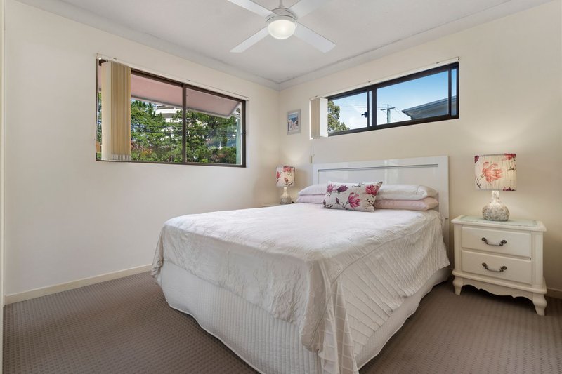 Photo - 10/37 Dixon Street, Coolangatta QLD 4225 - Image 4