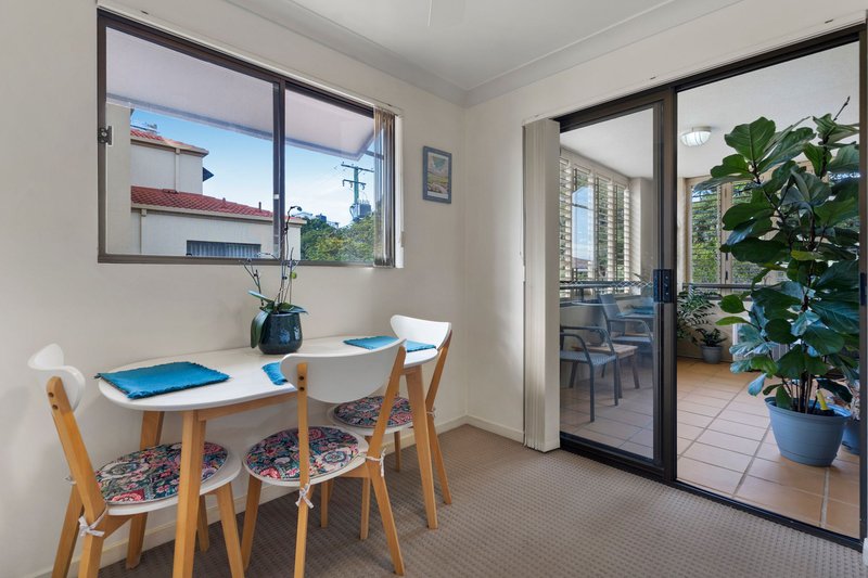 Photo - 10/37 Dixon Street, Coolangatta QLD 4225 - Image 5