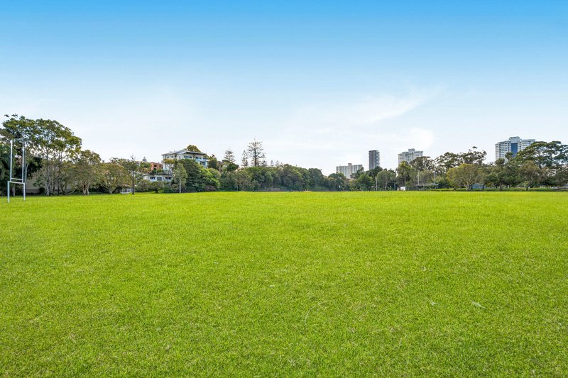 Photo - 10/37 Dixon Street, Coolangatta QLD 4225 - Image 8