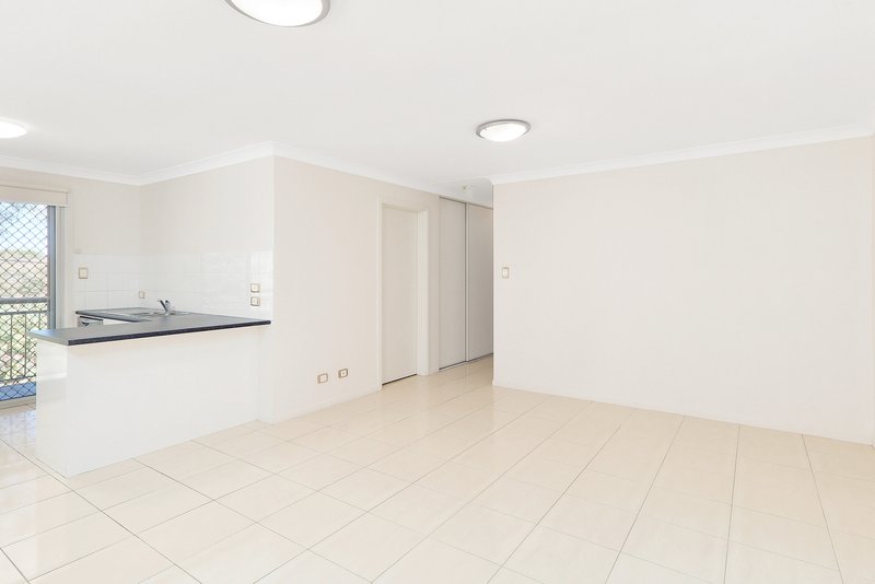 Photo - 10/37 Lauder Street, Mount Gravatt East QLD 4122 - Image 3