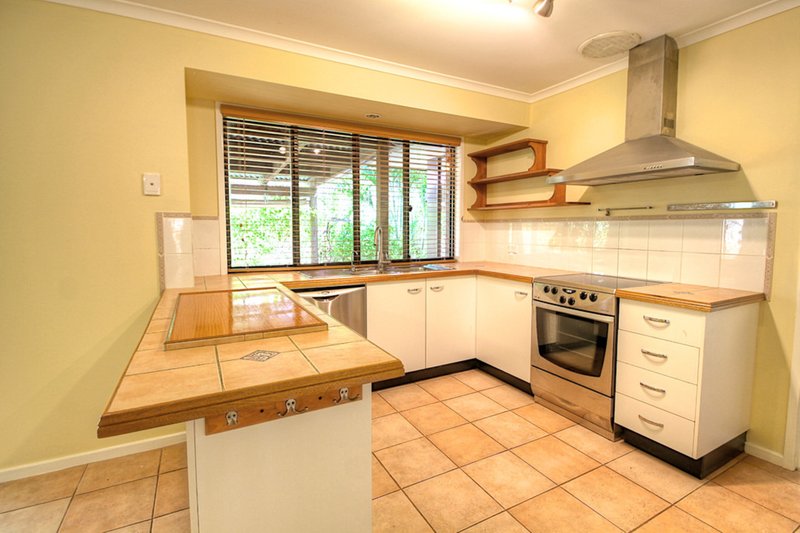 Photo - 1037 Mount Crosby Road, Karana Downs QLD 4306 - Image 4