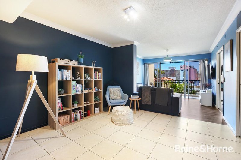 Photo - 1037/23 Ferny Ave , Surfers Paradise QLD 4217 - Image 2