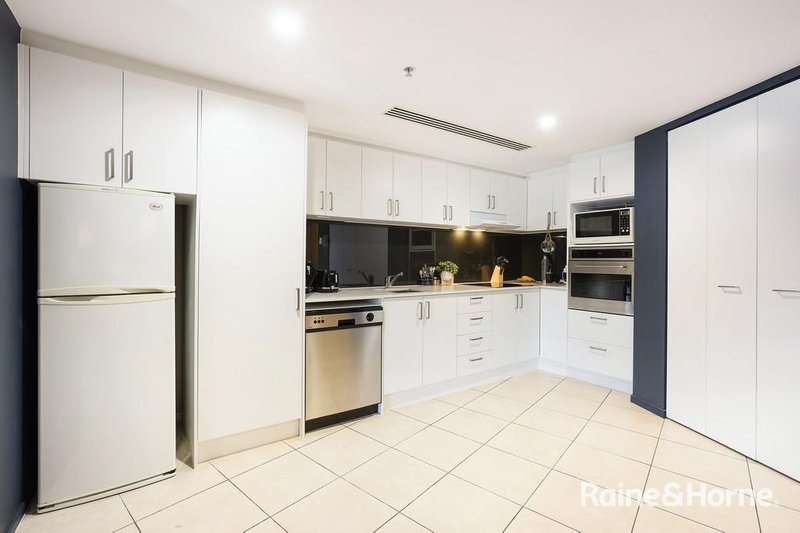 Photo - 1037/23 Ferny Ave , Surfers Paradise QLD 4217 - Image 5