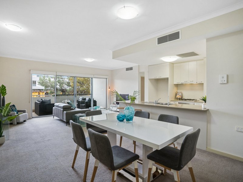 Photo - 10/38 Fielder Street, East Perth WA 6004 - Image 6