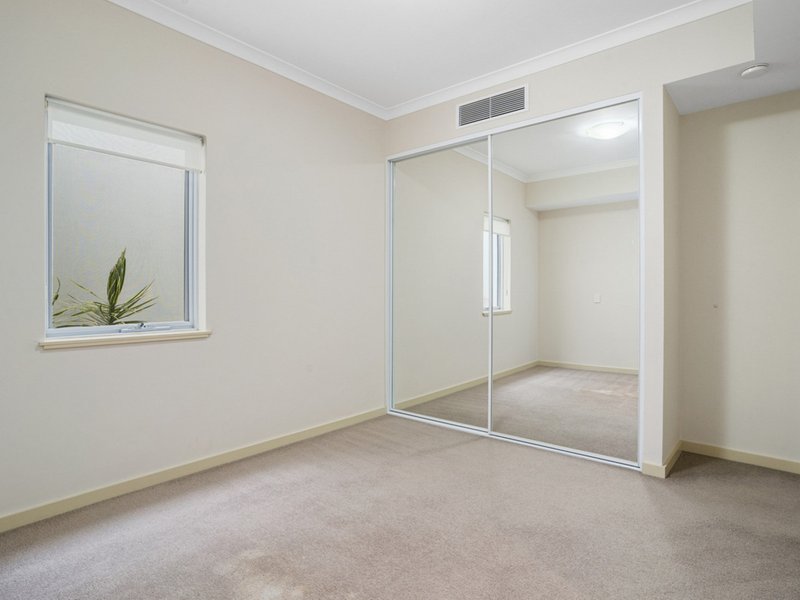 Photo - 10/38 Fielder Street, East Perth WA 6004 - Image 19