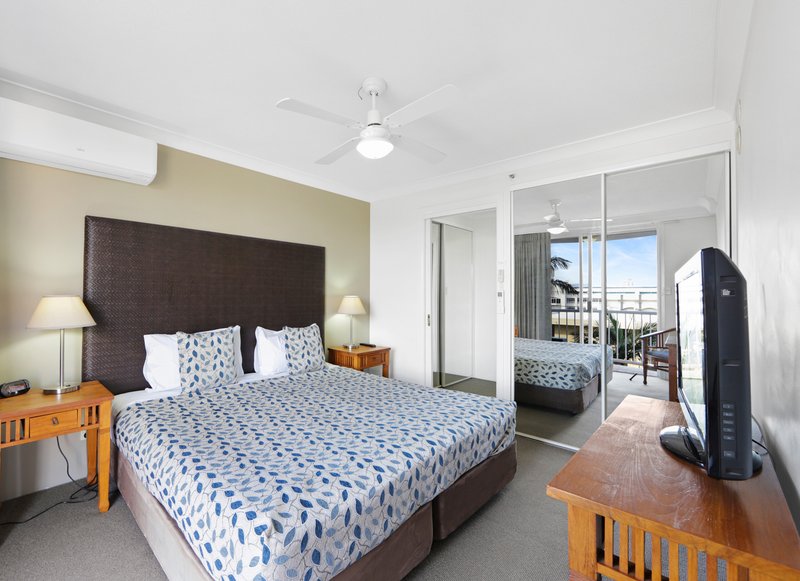 Photo - 1038/2633 Gold Coast Highway, Broadbeach QLD 4218 - Image 15