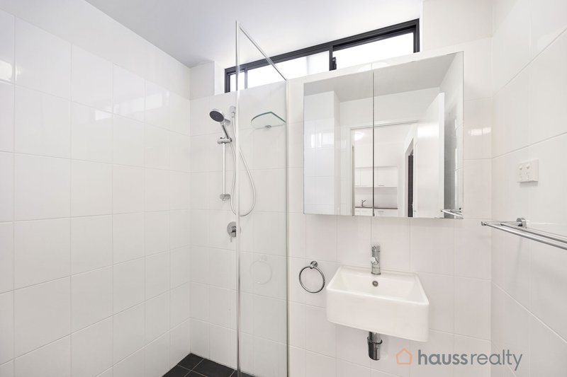 Photo - 103/9 Allardyce Street, Graceville QLD 4075 - Image 5