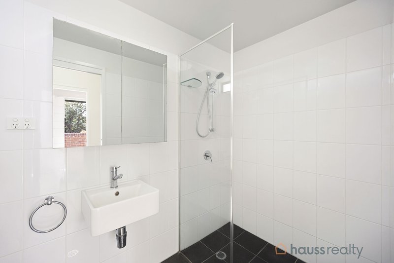 Photo - 103/9 Allardyce Street, Graceville QLD 4075 - Image 7