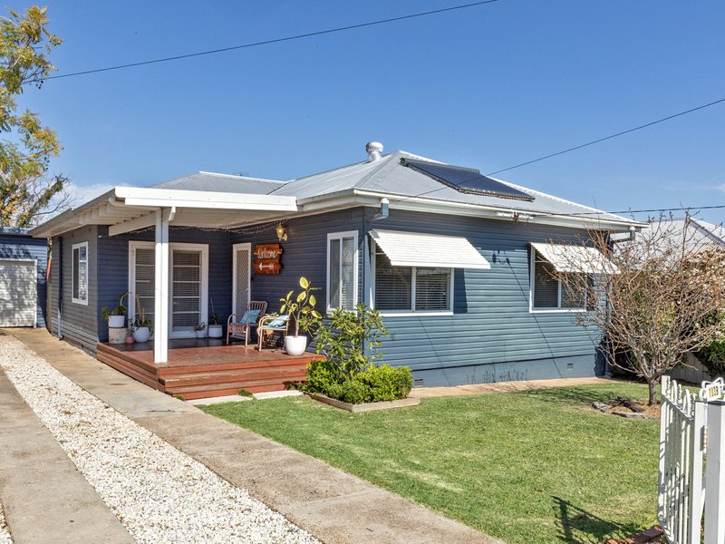 Photo - 103b Piper Street, North Tamworth NSW 2340 - Image 1