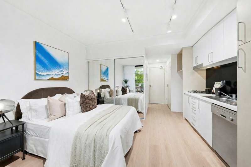 Photo - 103W/138 Carillon Avenue, Newtown NSW 2042 - Image 3