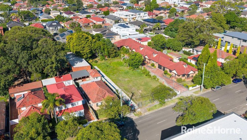 Photo - 104 & 106 Caroline Street, Kingsgrove NSW 2208 - Image 4