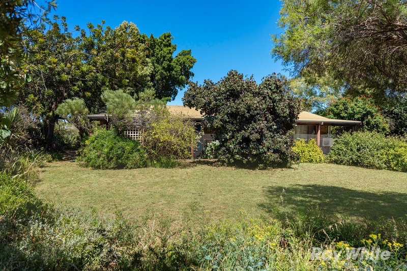 Photo - 104 & 110 Edward Road, Utakarra WA 6530 - Image 5