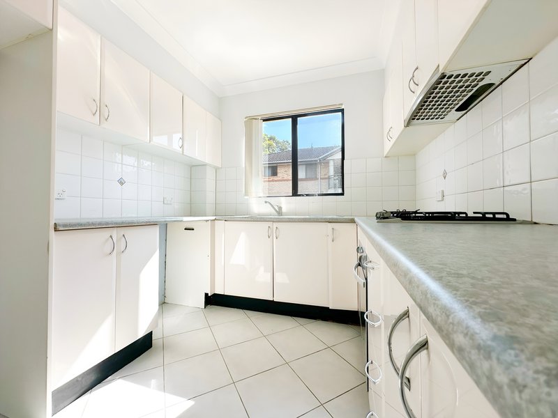 Photo - 10/4-6 Clifton Street, Blacktown NSW 2148 - Image 2