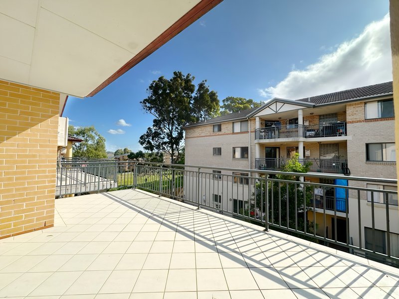 Photo - 10/4-6 Clifton Street, Blacktown NSW 2148 - Image 8