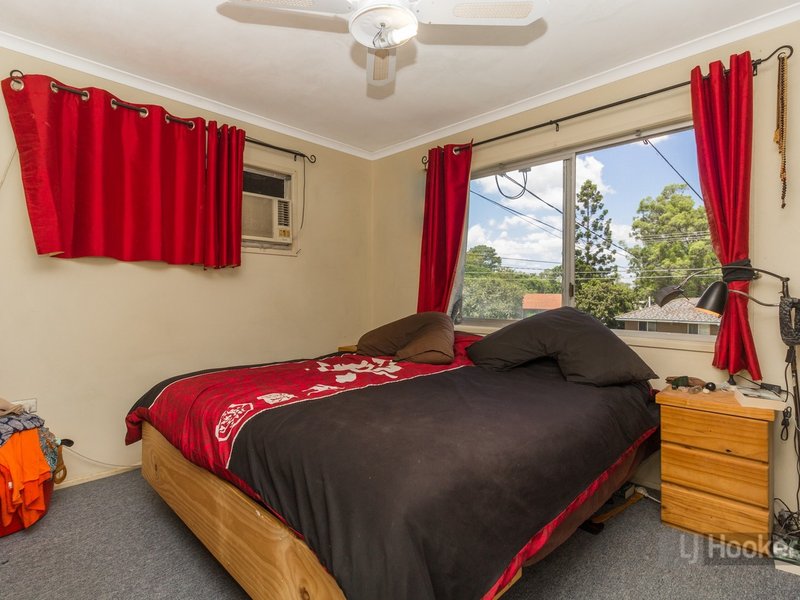 Photo - 104 Aquarius Drive, Kingston QLD 4114 - Image 5