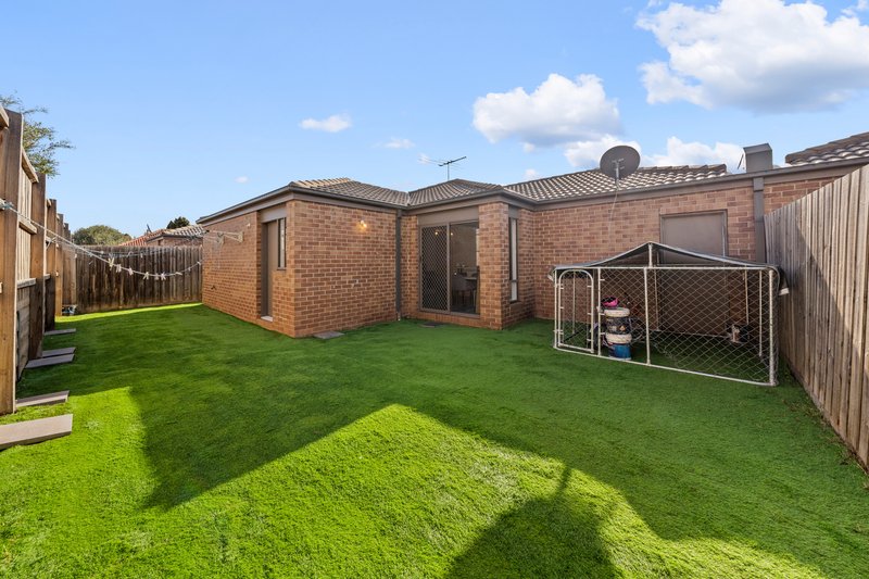 Photo - 10/4 Austin Place, Melton South VIC 3338 - Image 13