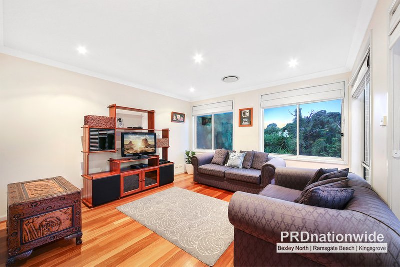 Photo - 104 Canonbury Grove, Bexley North NSW 2207 - Image 3