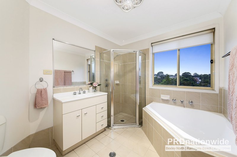 Photo - 104 Canonbury Grove, Bexley North NSW 2207 - Image 7