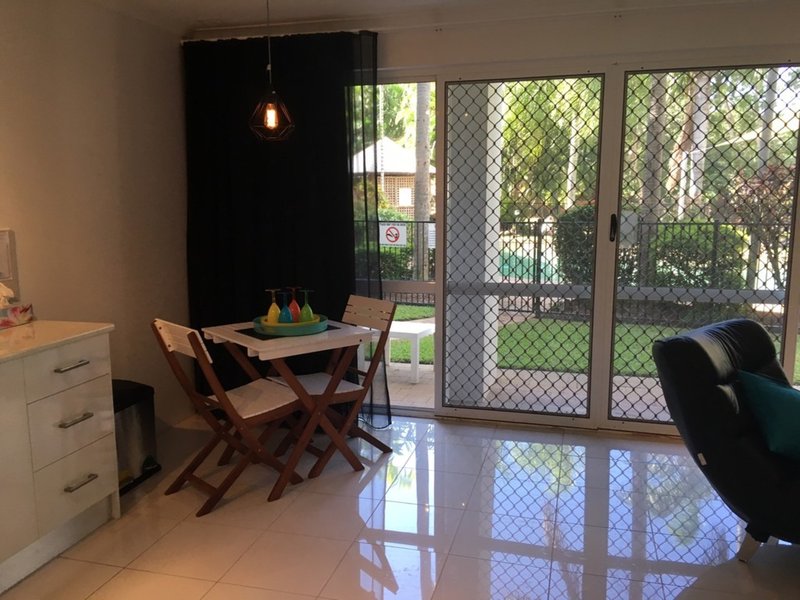 Photo - 104 Coral Coast Drive, Palm Cove QLD 4879 - Image 8