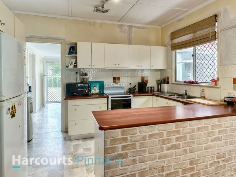 Photo - 104 Crowley Street, Zillmere QLD 4034 - Image 5