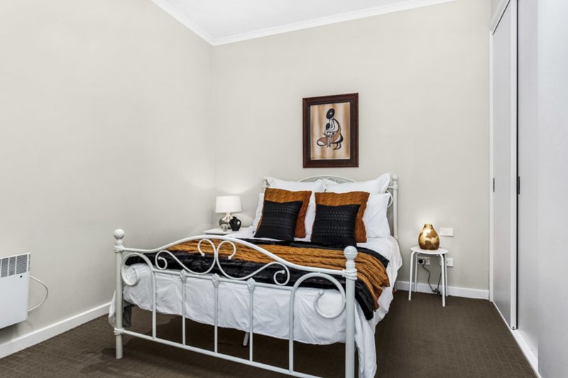 Photo - 10/4 Cumming Street, Brunswick West VIC 3055 - Image 6