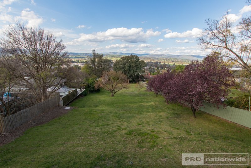 Photo - 104 Dalhunty Street, Tumut NSW 2720 - Image 17