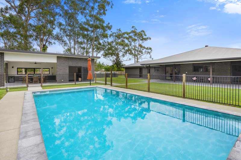 Photo - 104 Devonstone Drive, Cooroibah QLD 4565 - Image 9