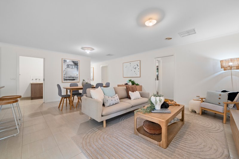 Photo - 104 Diamond Parade, Skye VIC 3977 - Image 5