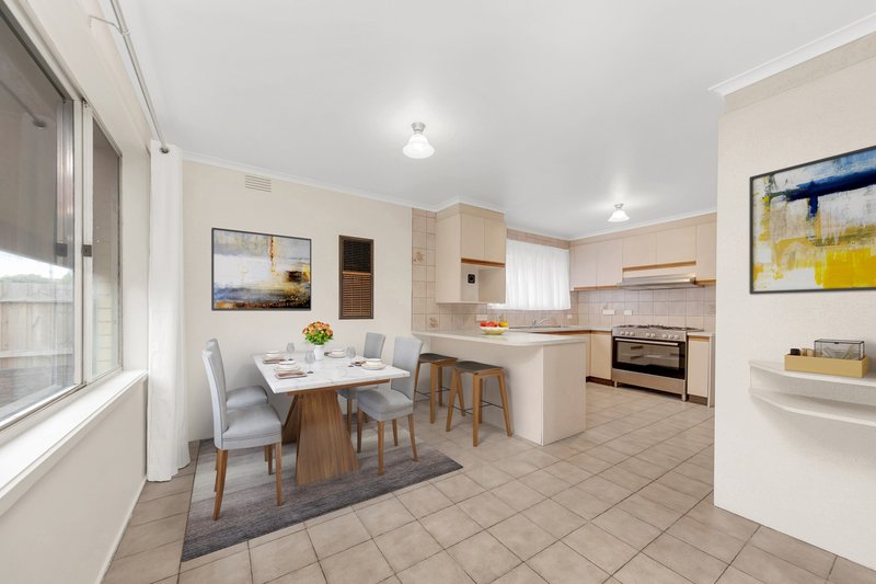 Photo - 104 Duffy Street, Epping VIC 3076 - Image 2