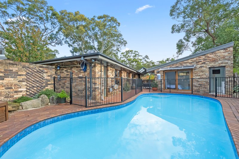 Photo - 104 Duneba Drive, Westleigh NSW 2120 - Image 2