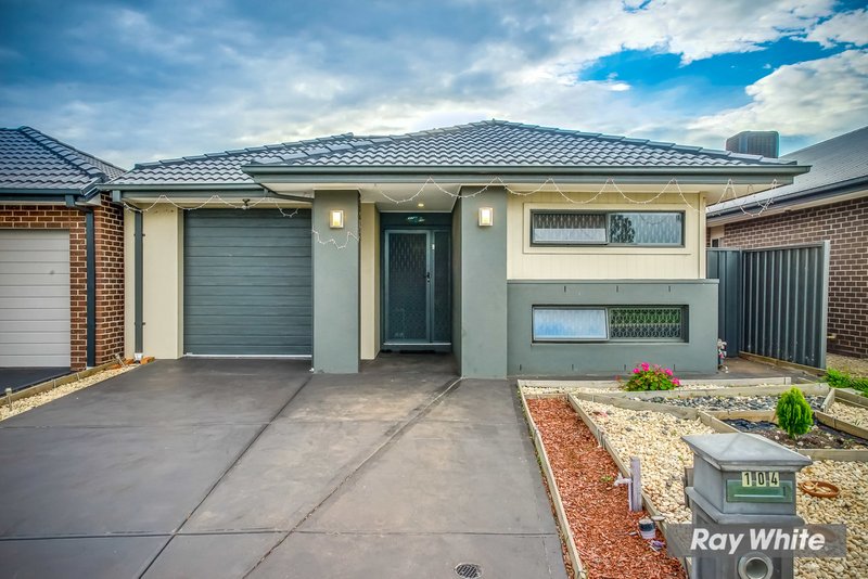 Photo - 104 Eltham Parade, Wyndham Vale VIC 3024 - Image 2