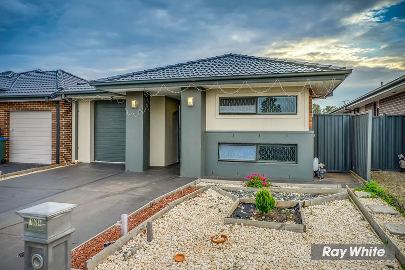 Photo - 104 Eltham Parade, Wyndham Vale VIC 3024 - Image 3