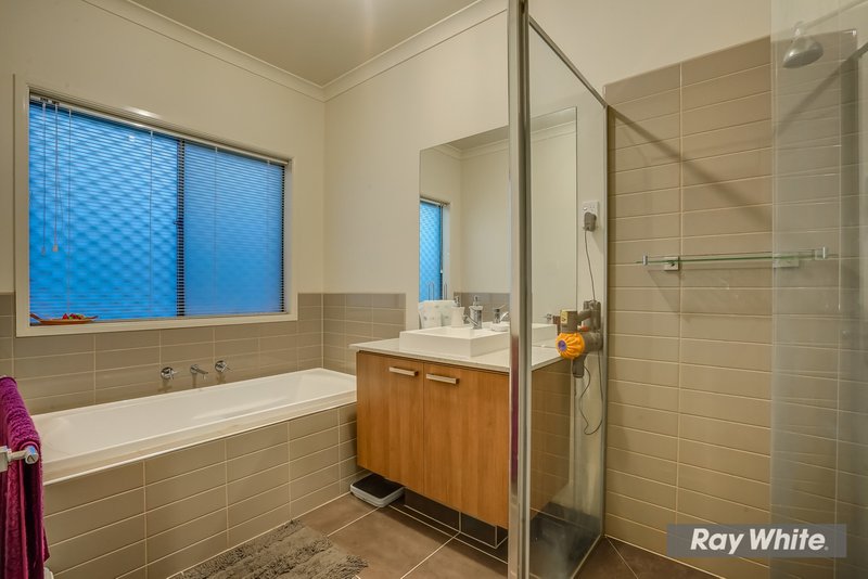 Photo - 104 Eltham Parade, Wyndham Vale VIC 3024 - Image 7