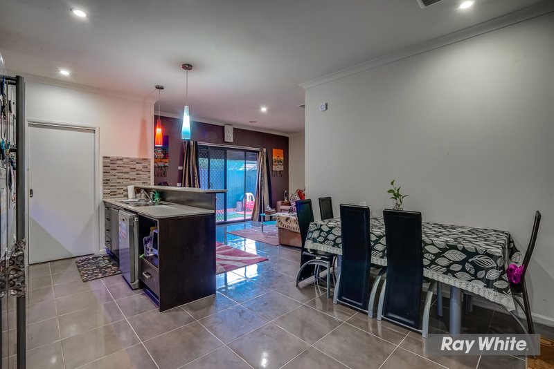 Photo - 104 Eltham Parade, Wyndham Vale VIC 3024 - Image 13