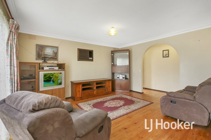 Photo - 104 Fordholm Road, Hampton Park VIC 3976 - Image 2