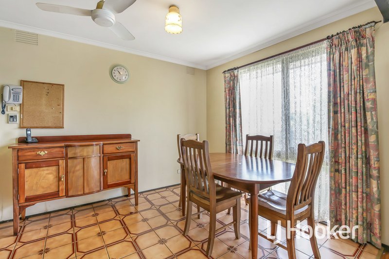 Photo - 104 Fordholm Road, Hampton Park VIC 3976 - Image 3