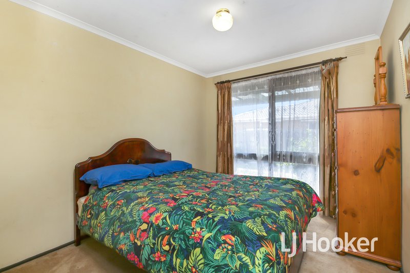 Photo - 104 Fordholm Road, Hampton Park VIC 3976 - Image 7