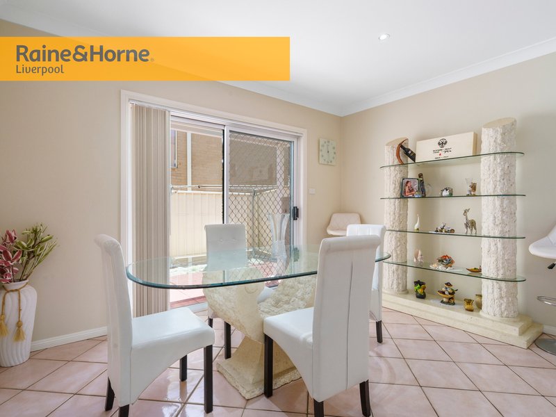 Photo - 104 Greenway Drive, West Hoxton NSW 2171 - Image 9