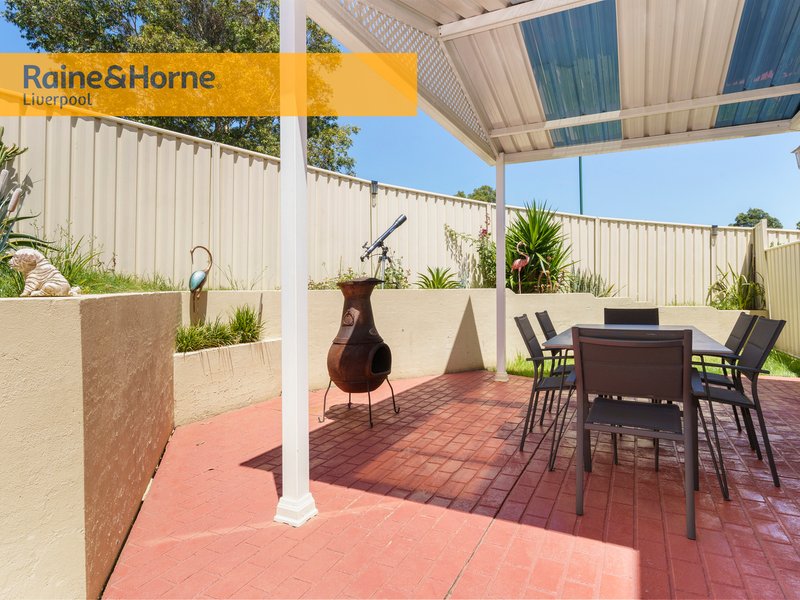 Photo - 104 Greenway Drive, West Hoxton NSW 2171 - Image 11