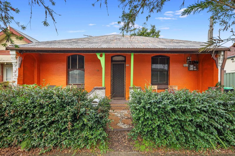 Photo - 104 Hillcrest Avenue, Hurstville Grove NSW 2220 - Image 2